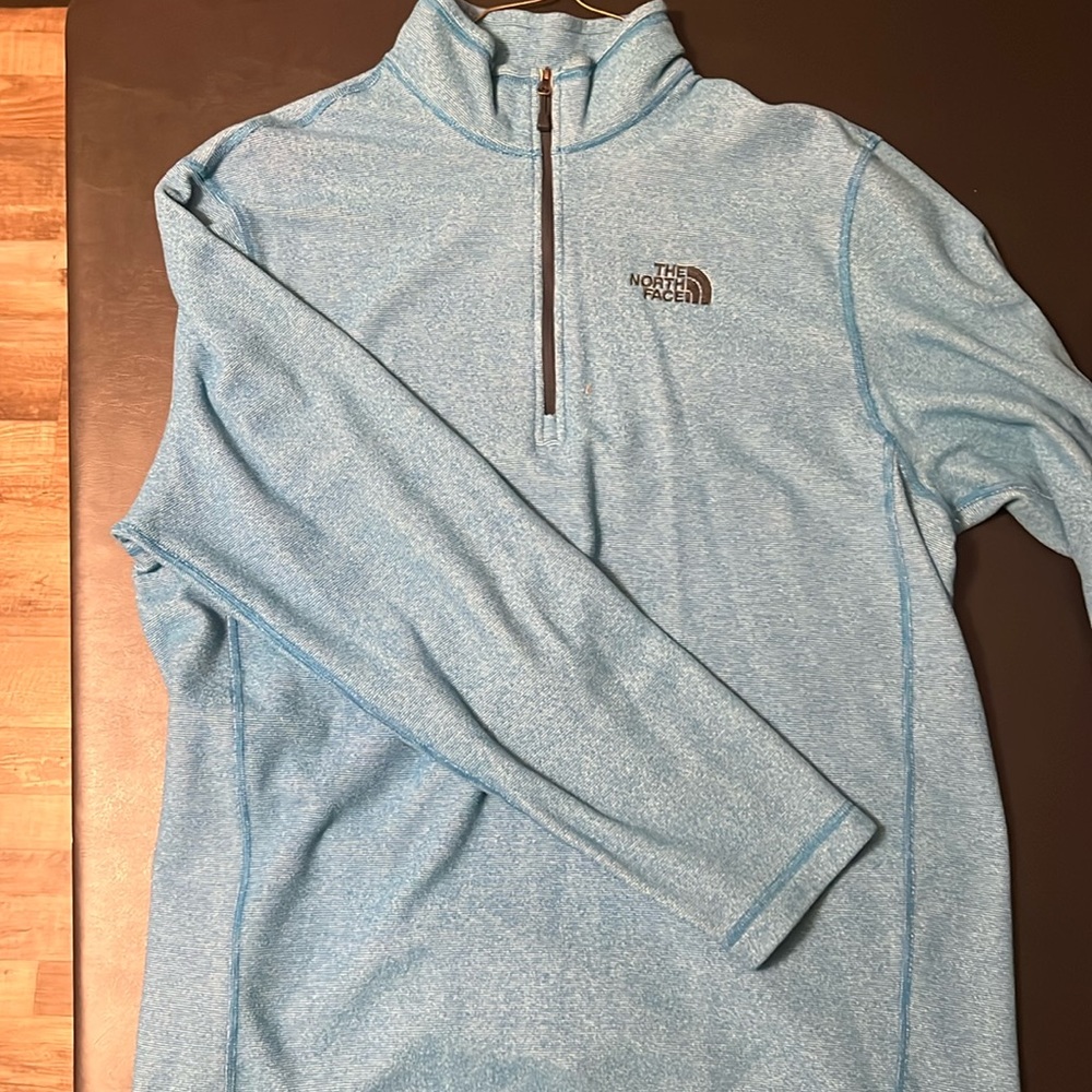 The north face quarter zip pull over